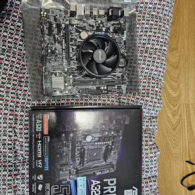 AMD 3400G+A320M-K팝니다