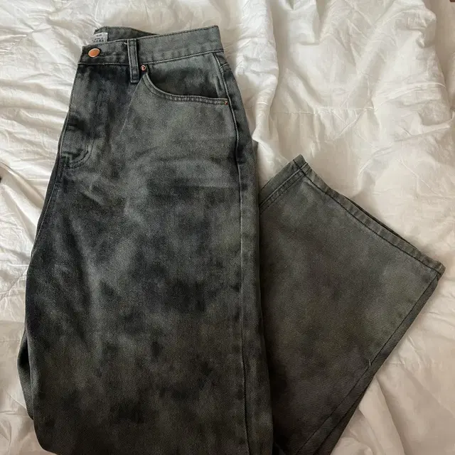 오피엠 vintage spot washing denim pants