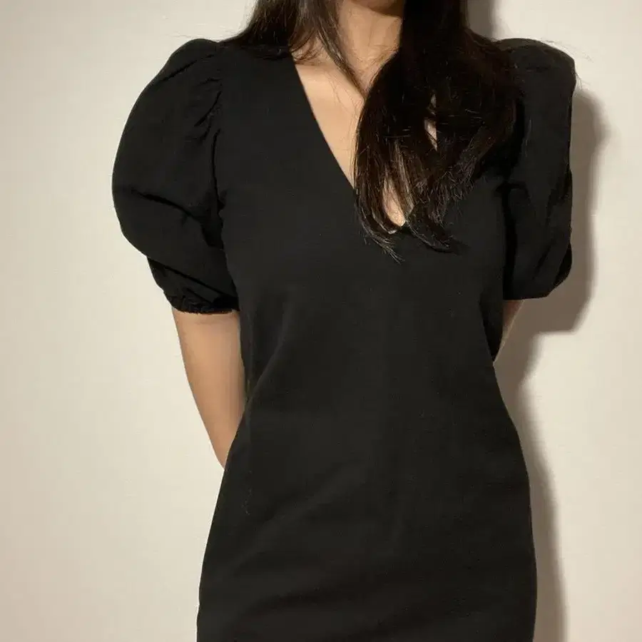 zara V mini dress