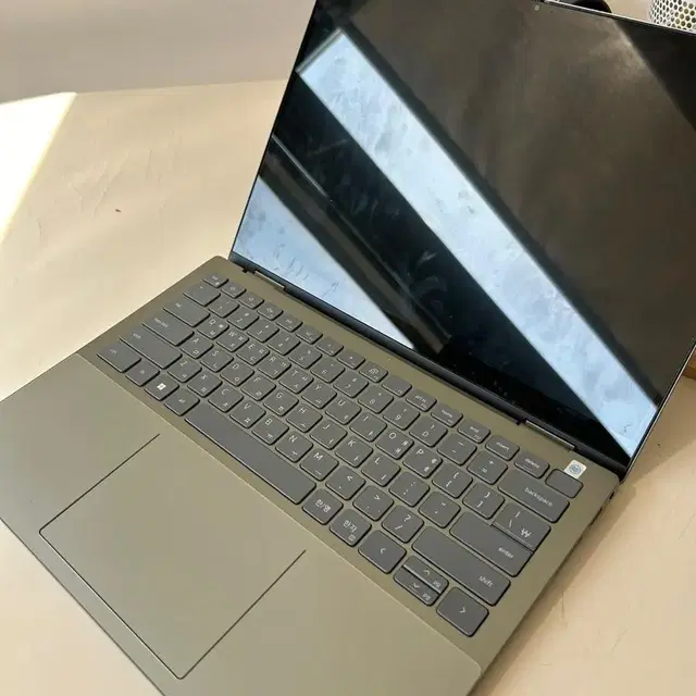 dell 2in1 노트북 판매합니다(상태 좋음)(화면터치, 360도 가능