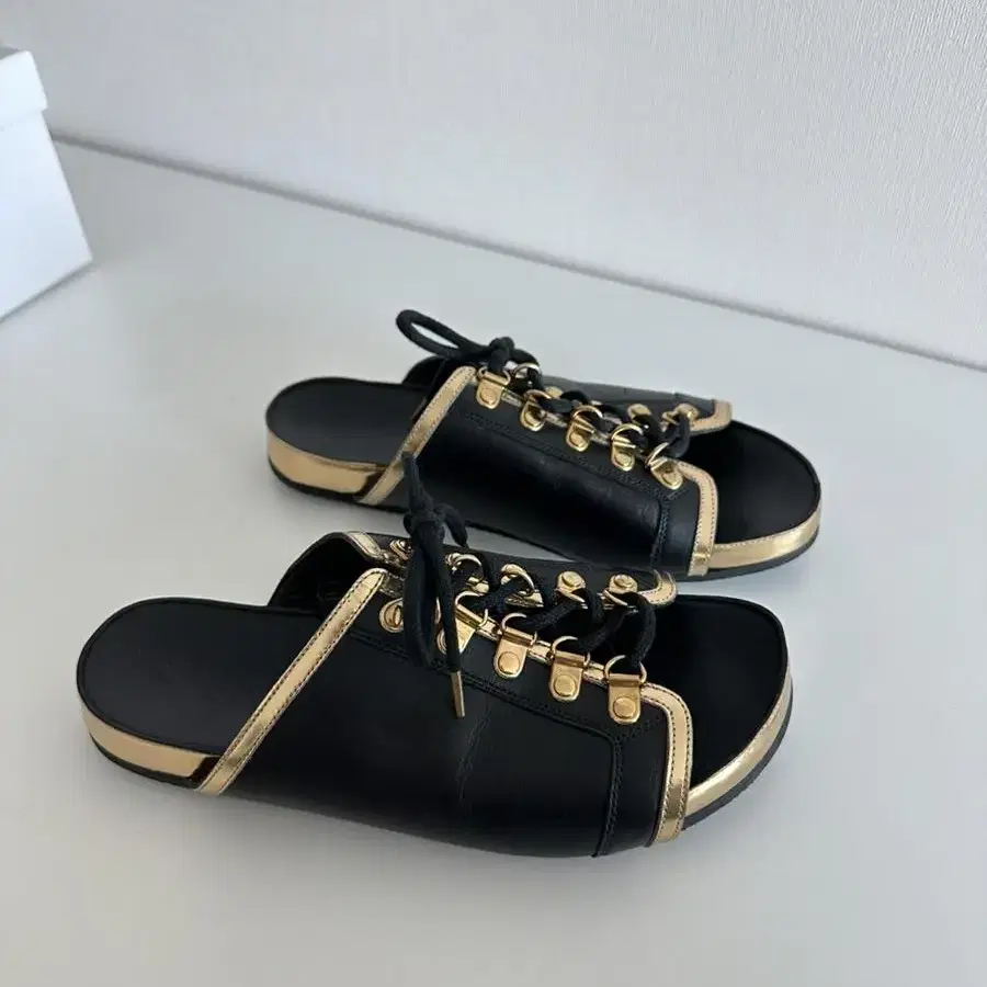 Balmain lace up sandals 발망 슬리퍼