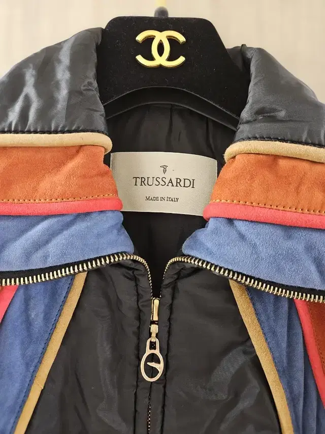 TRUSSARDI <트루사르디>  점퍼