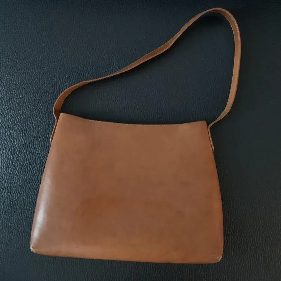 Mansur Gavriel 만수르 가브리엘 hobo bag