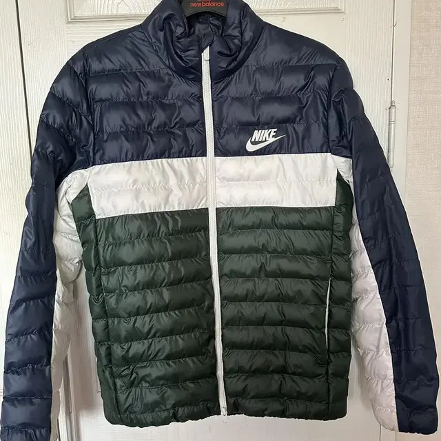 NIKE 점퍼(L,100) 팝니다.