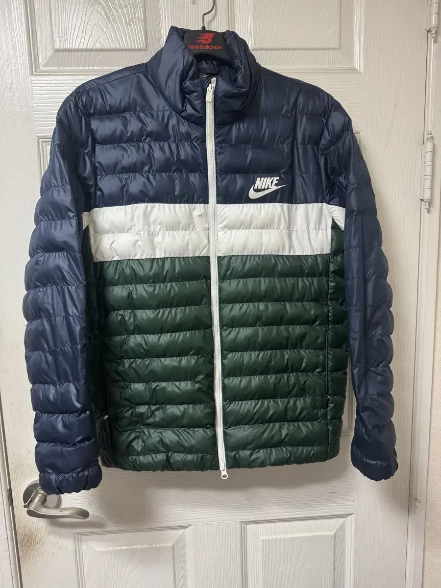 NIKE 점퍼(L,100) 팝니다.