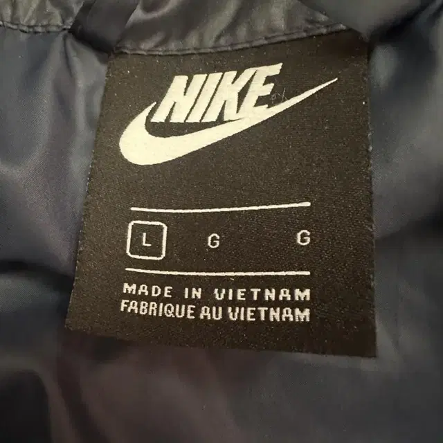 NIKE 점퍼(L,100) 팝니다.