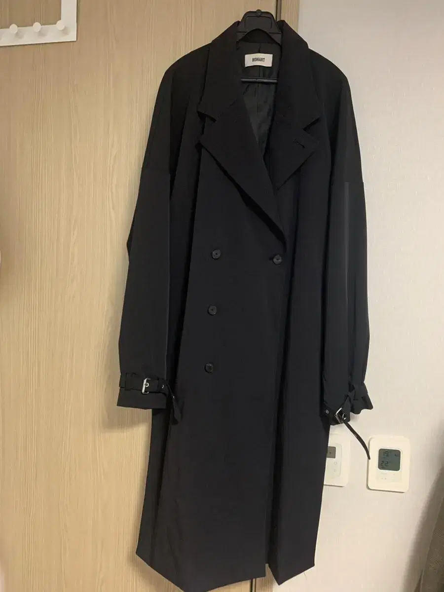 Noël trench coat