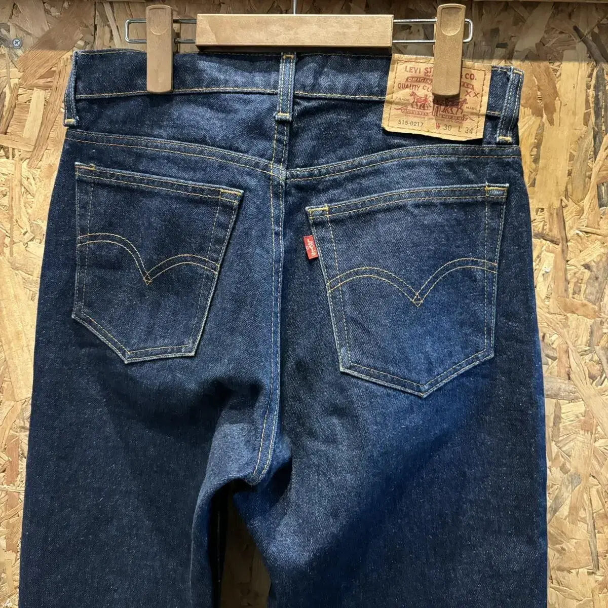 [30] Levi's 515 Denim Pants