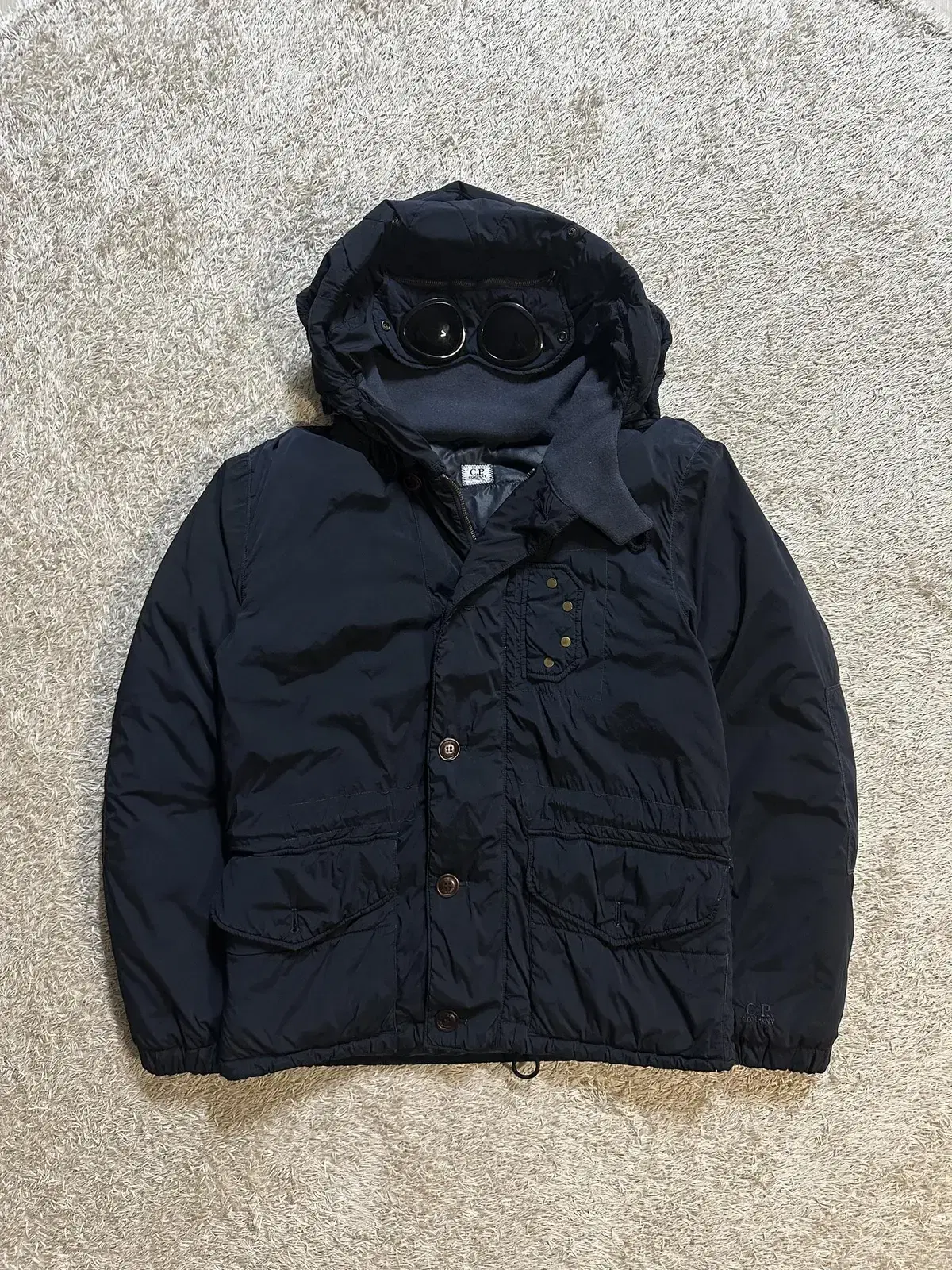 [46size] cp company nycra goggle padded jacket