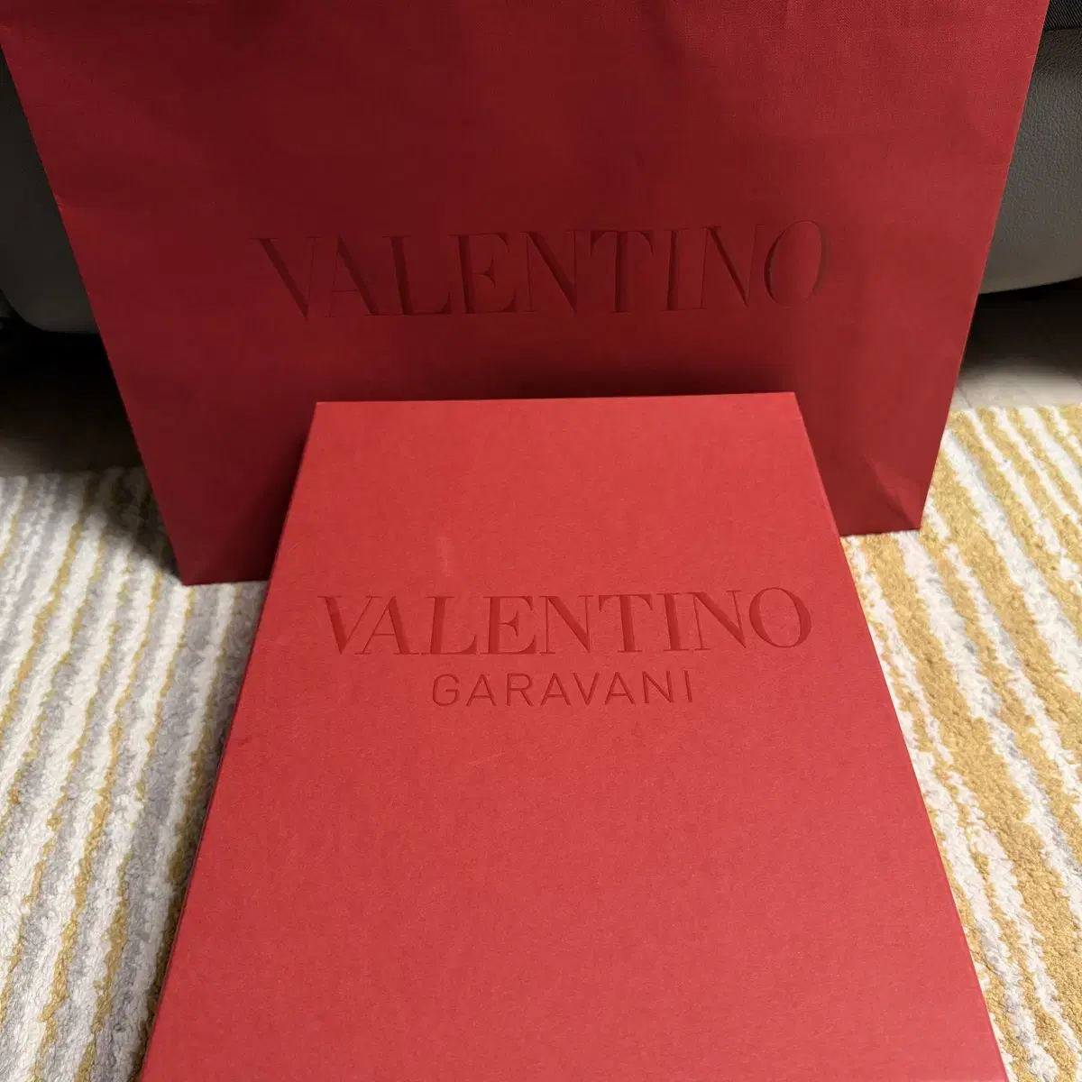 남자선물 VALENTINO 발렌티노 스터드 메쉬 스니커즈