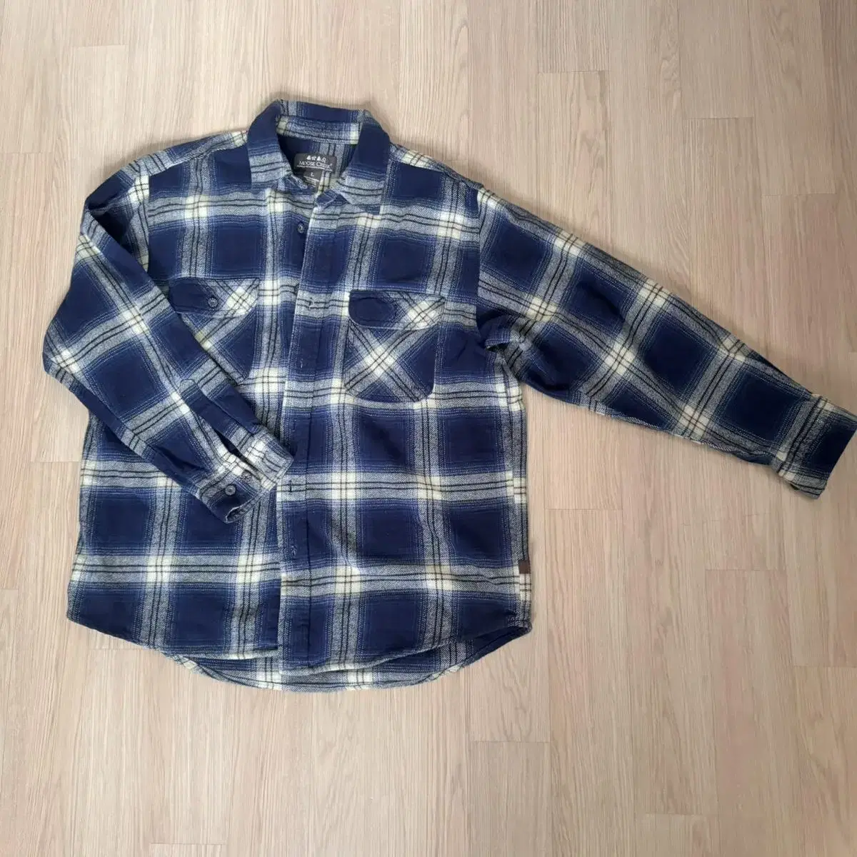 (L) Scratch-free flannel shirt