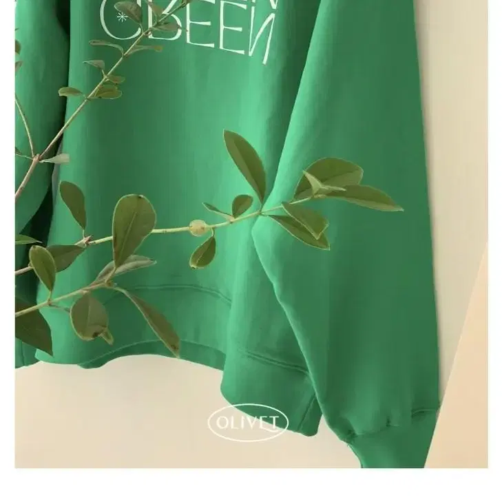 올리베 그린 맨투맨 Green, Green Sweatshirt