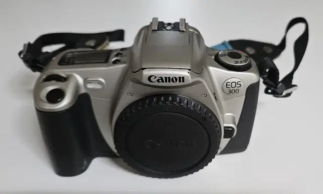 CANON 캐논 EOS 300 자동필름카메라