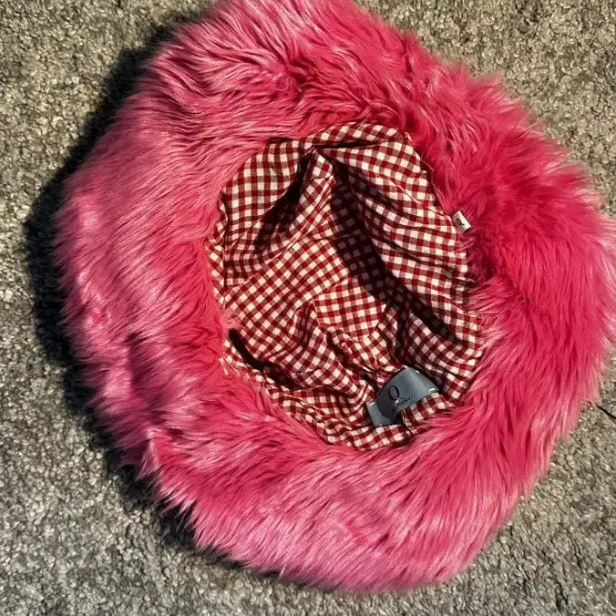 Q millinery pink fur buckethat