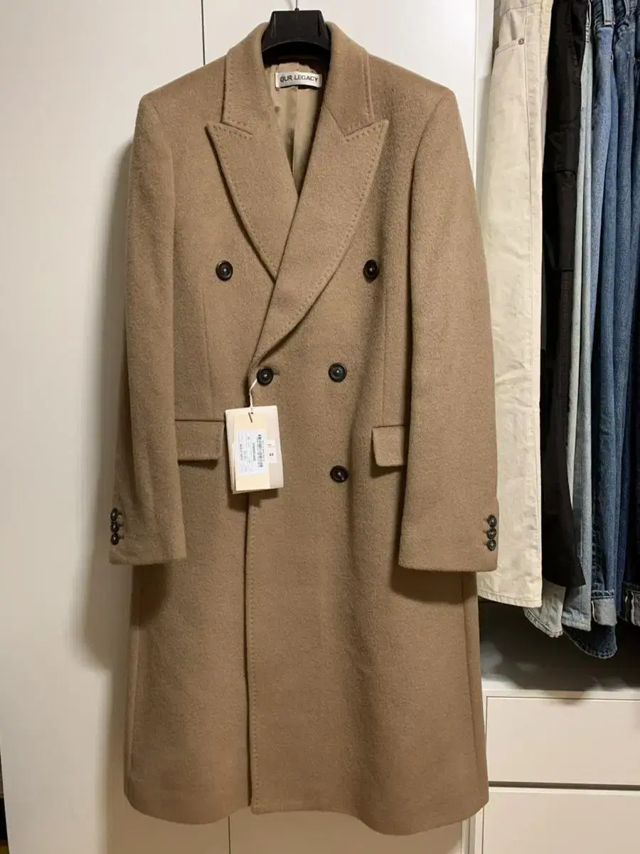 Haregashi Whale Coat Camel