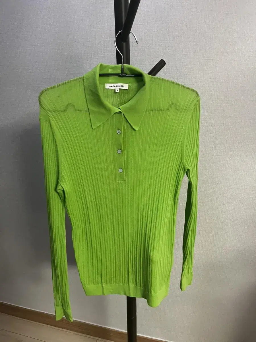 thecashmere Green knit