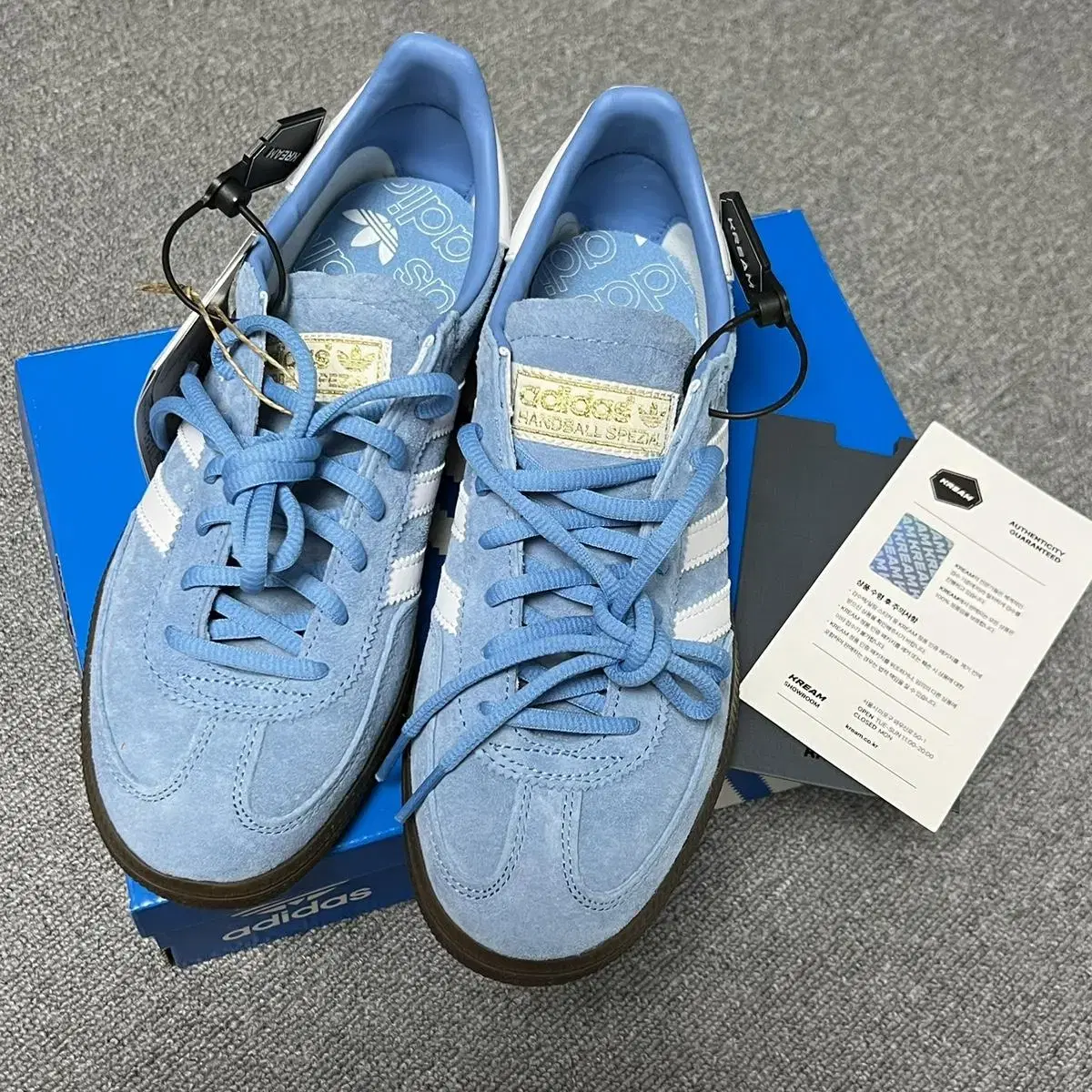 Adidas SpEZIAL Handball Light Blue 240