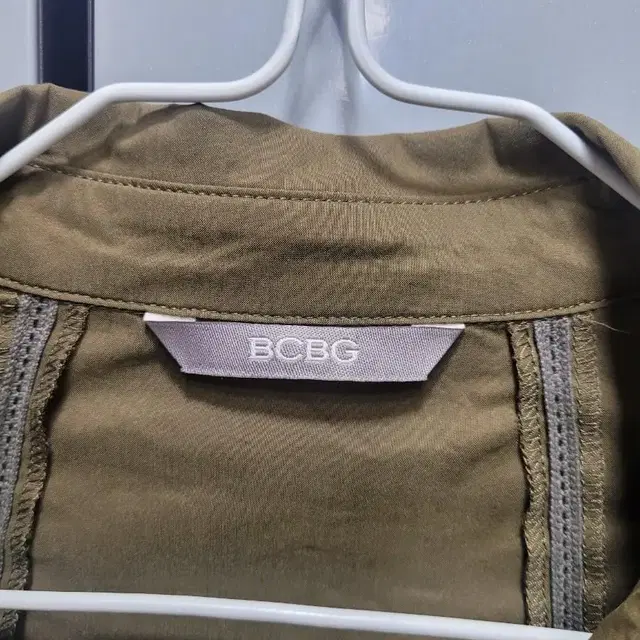 BCBG 간절기용 남방과 자켓(88)카키색상