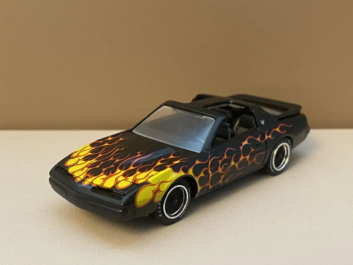 1:64 Die-Cast Greenlight Pontiac Firebird