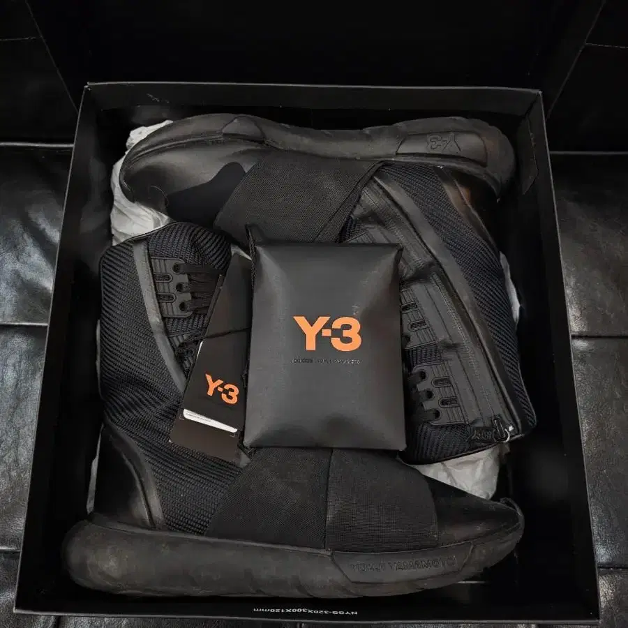 Y-3 x 아디다스 콰사 부츠