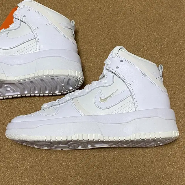 [새상품] Nike Dunk High Up Summit White