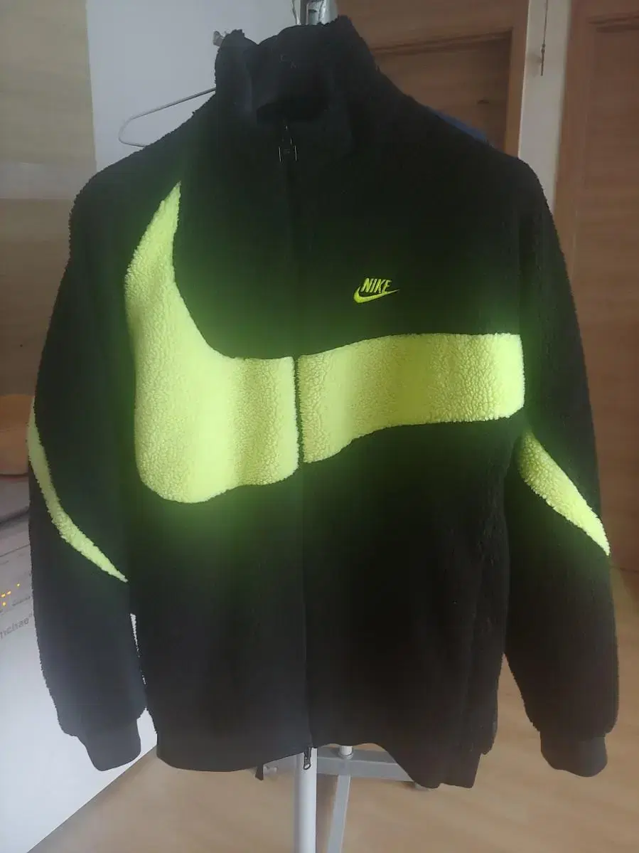 Nike Big Swoosh Reversible Hoodie Size L