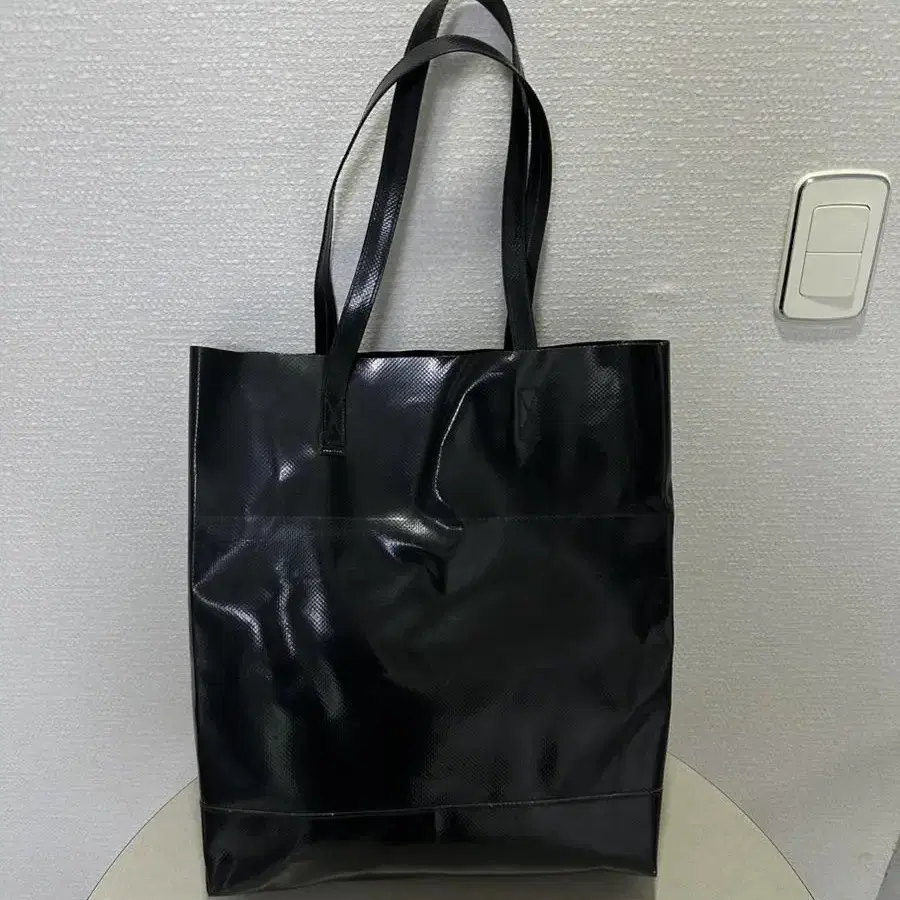 프라이탁 F262 JULIEN  TOTE MEDIUM 올검 판매