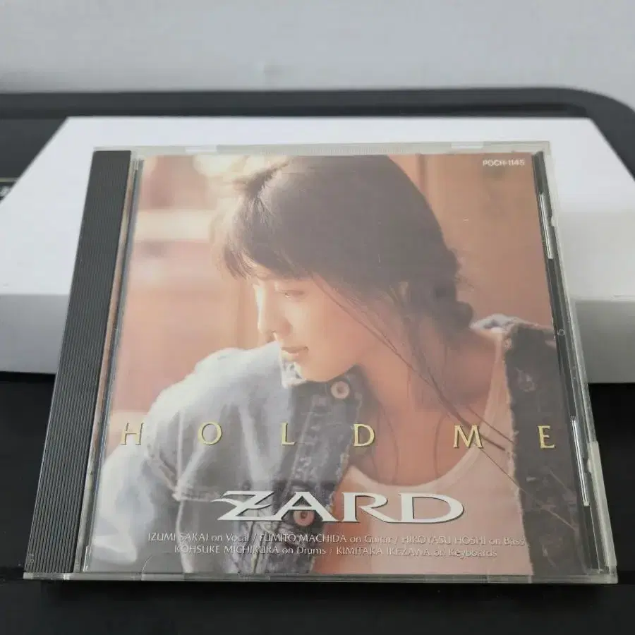 ZARD - HOLD ME CD입니다