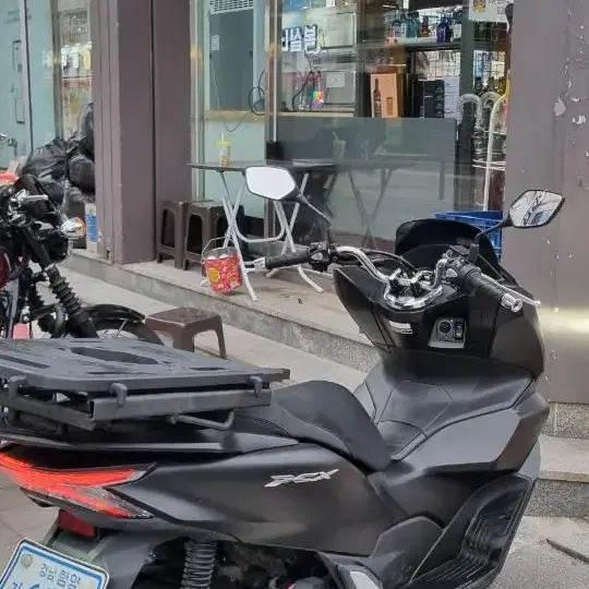 21년 PCX 3천키로 배달x