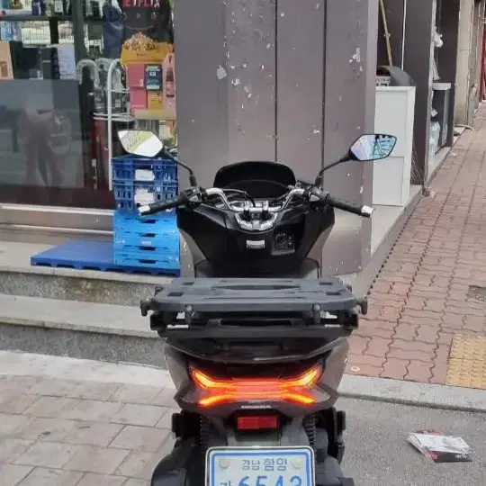 21년 PCX 3천키로 배달x