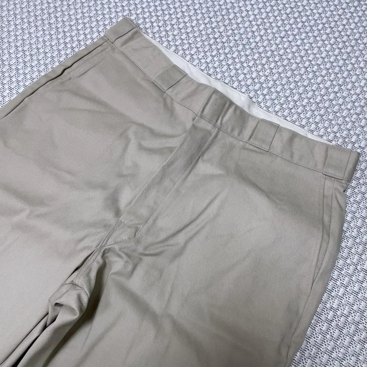 Dickies beige trousers sizing reference