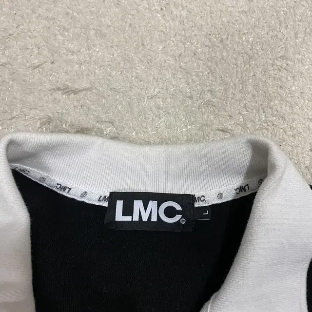 LMC 반팔 카라티 L