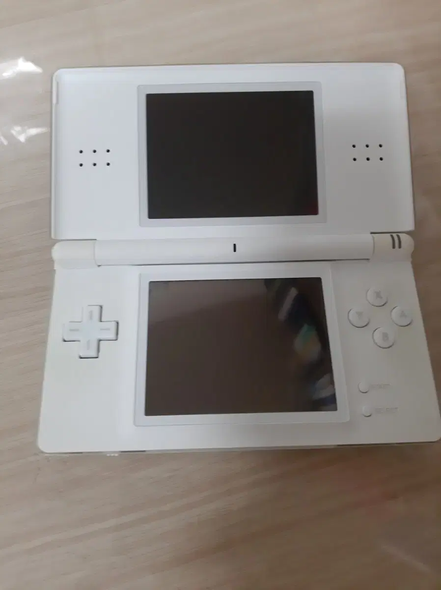 닌텐도 ds lite + 포켓몬스터 하트골드 + 환상수호전 일판 팝니다