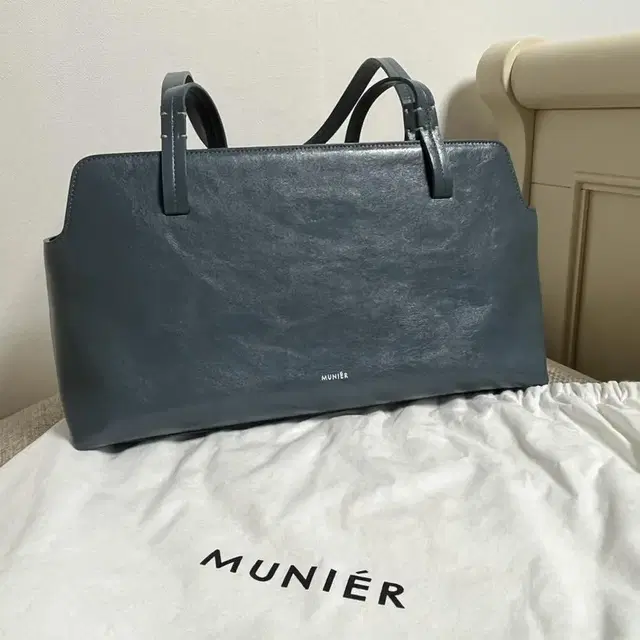 MUNIER STITCH SHOPPER BAG