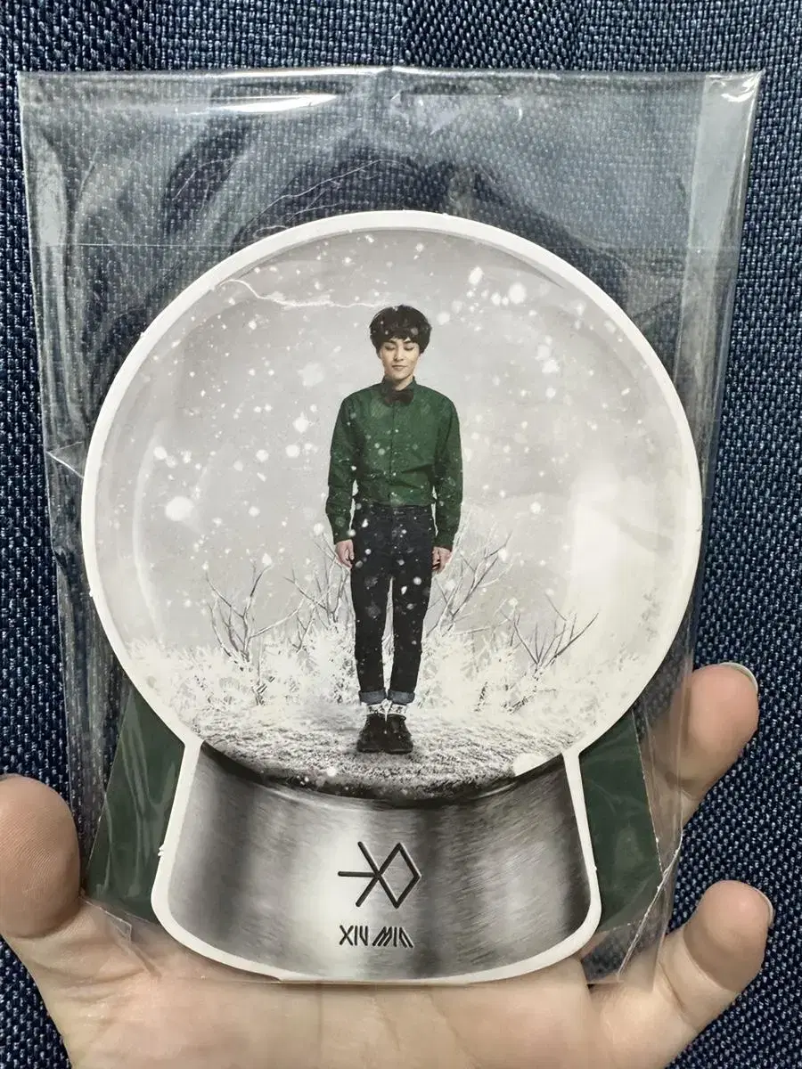 Xiumin Snowball Card