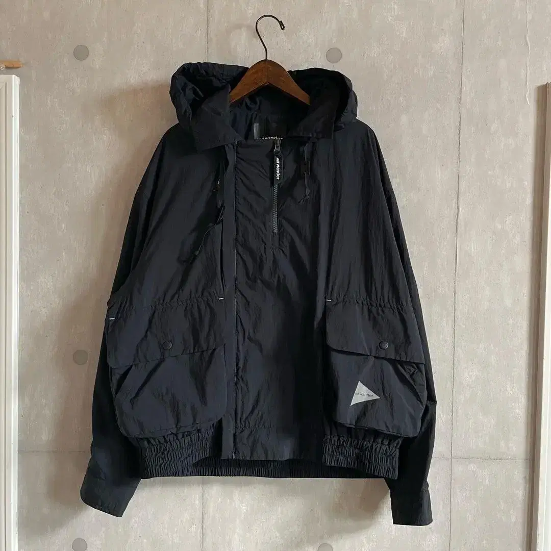 앤드원더 water repellent light jacket 새제품 L