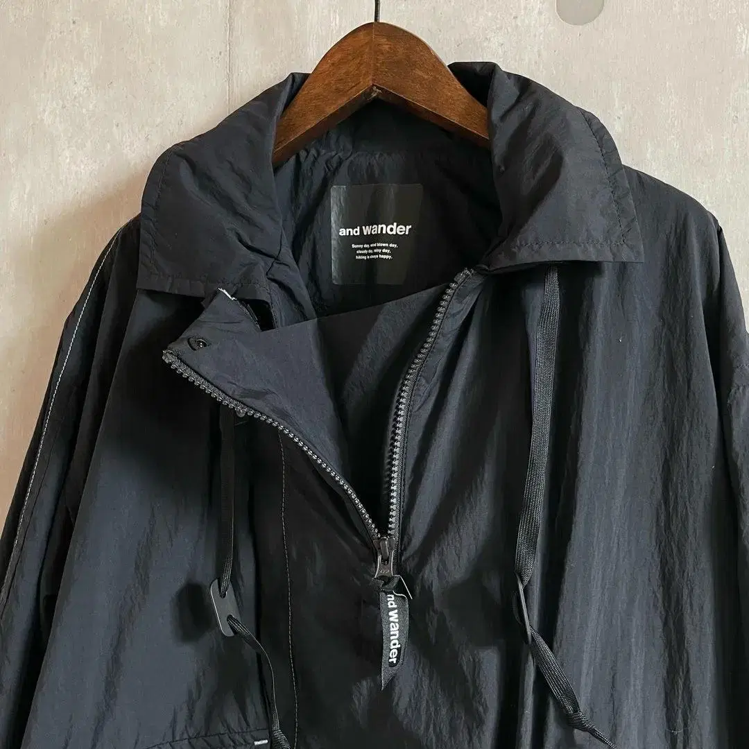 앤드원더 water repellent light jacket 새제품 L