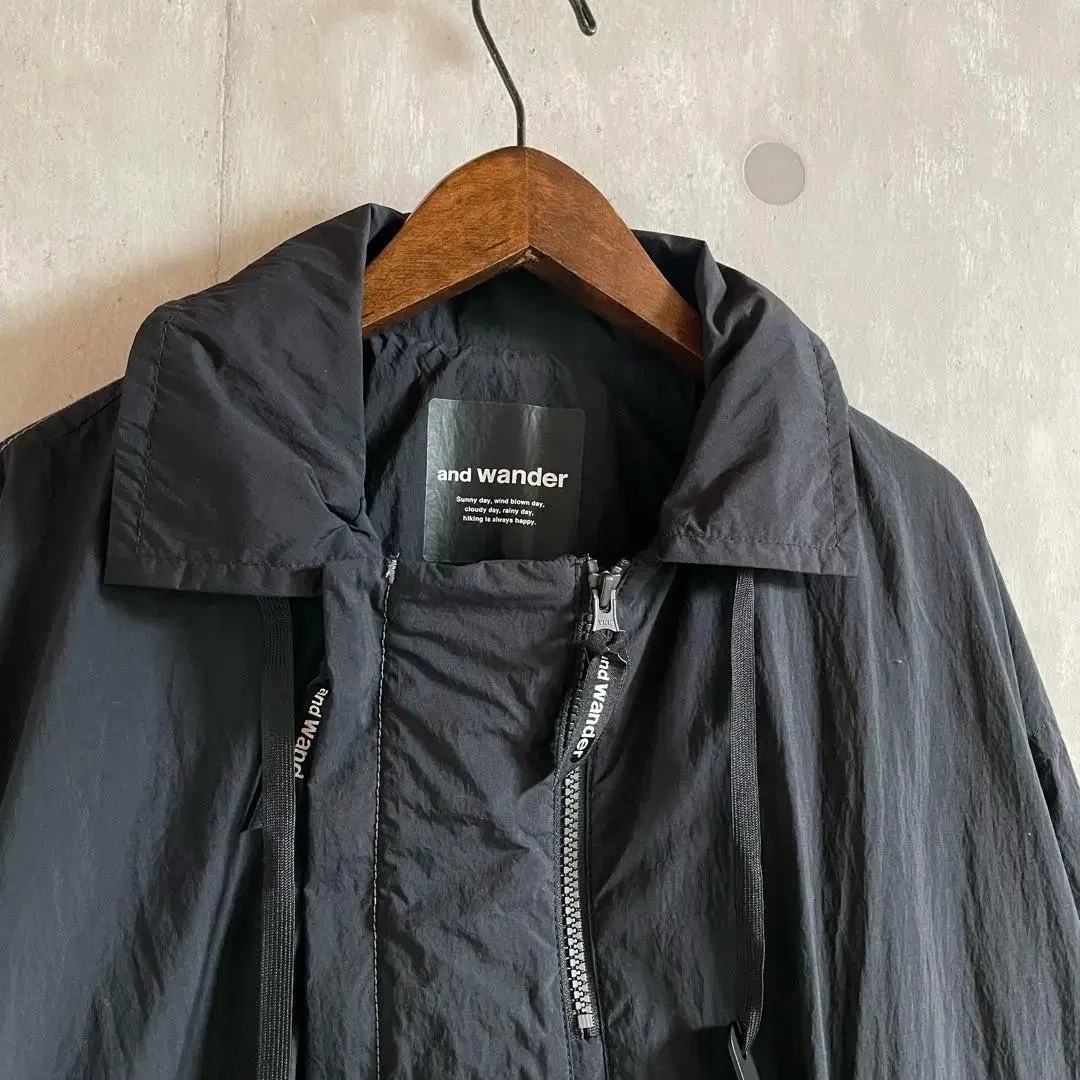 앤드원더 water repellent light jacket 새제품 L