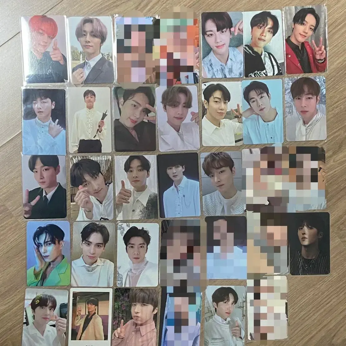 SF9 photocard Disposition