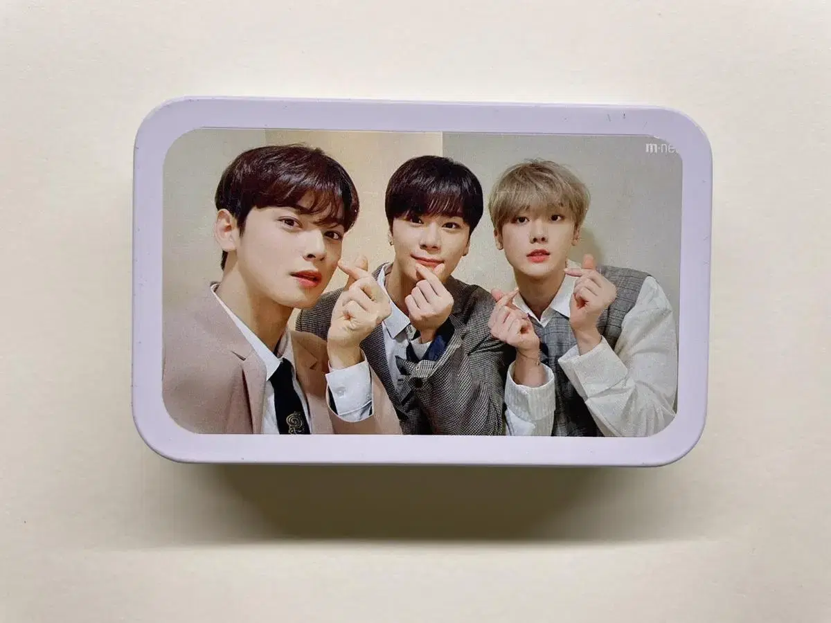 Astro moonbin sanha cha eunwoo TinCase WTS