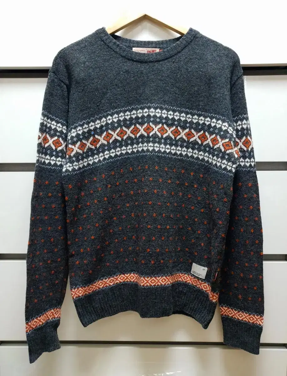 Public) Unlimited Nordic Knit