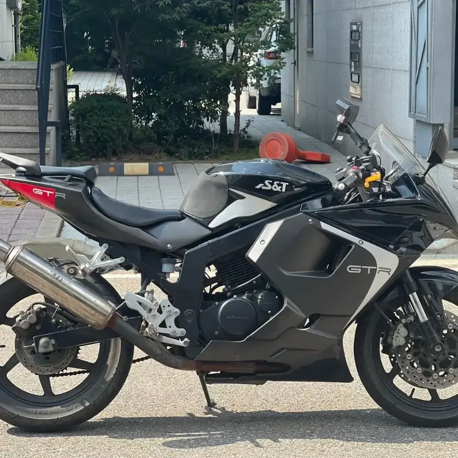 코멧125cc 15년식 145만원 카울상태s급