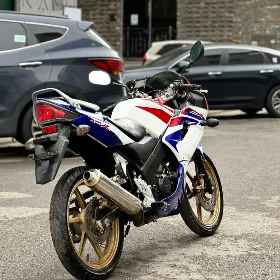 혼다CBR125cc  10년식 한정판 89만원 판매합니다