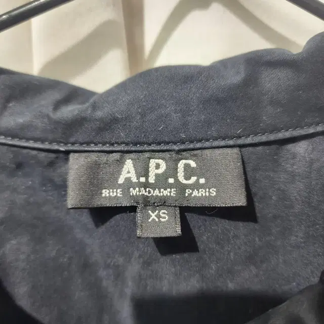 아페쎄 A.P.C 카라 티셔츠 폴로