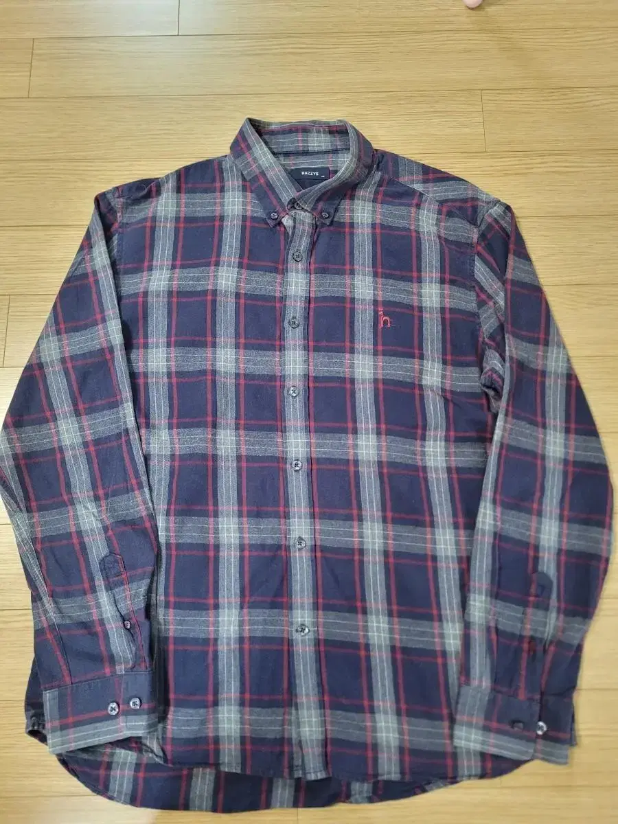 Hedges Men's Shirt