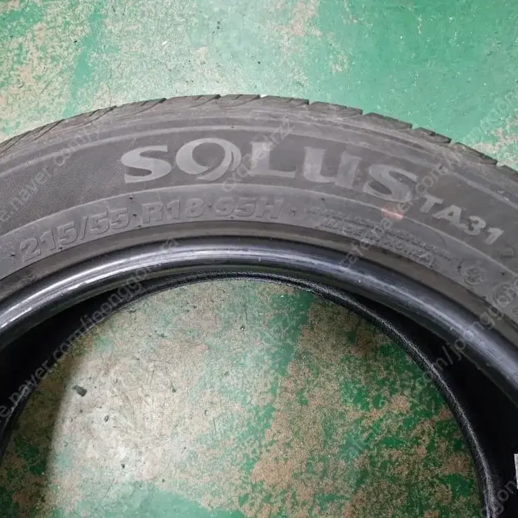 중고타이어 금호 제품 215/55R18 & 2155518 4개 팝니다.