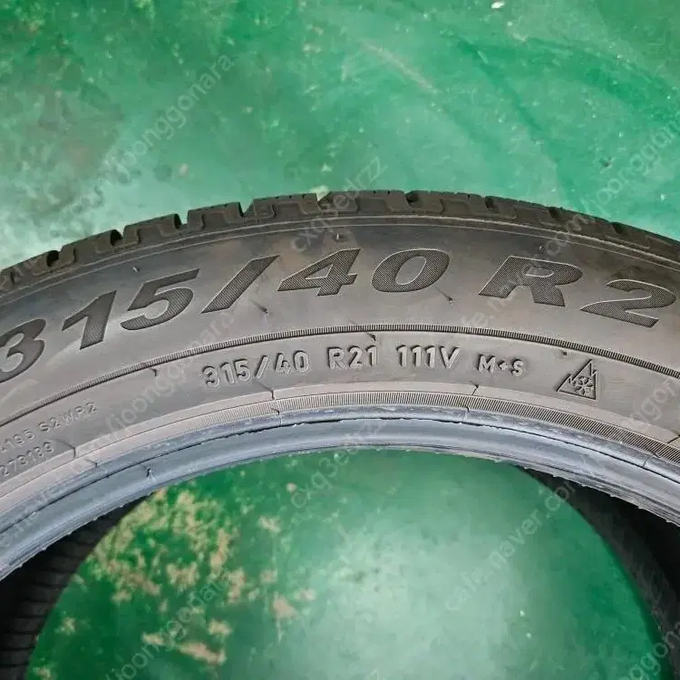 피렐리 윈터 스노우 275/45R21 & 315/40R21 세트판매합니다