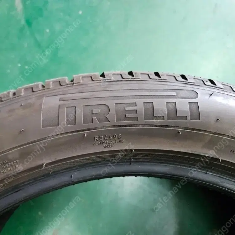 피렐리 윈터 스노우 275/45R21 & 315/40R21 세트판매합니다