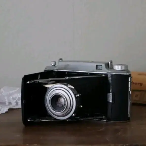 Kodak Tourist II 빈티지 접이식 카메라