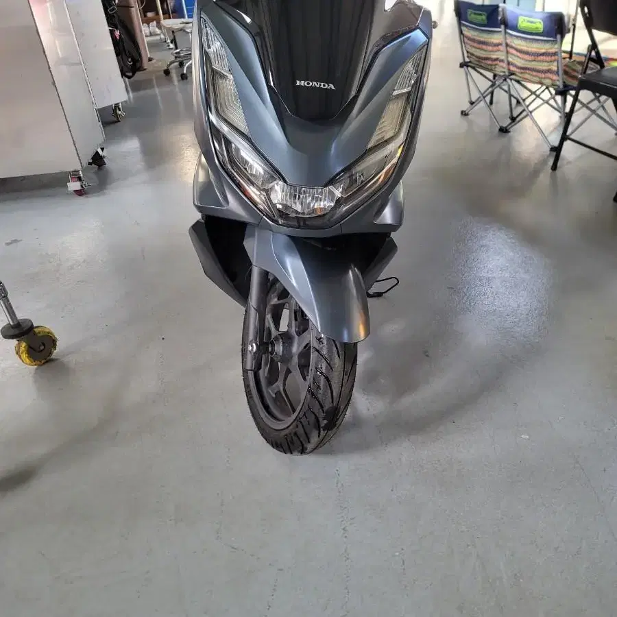 pcx abs 22년9월 출고 900km 판매.